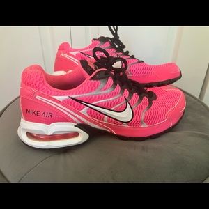 Nike Torch 4 Women’s Running Shoes Size 9-Pink